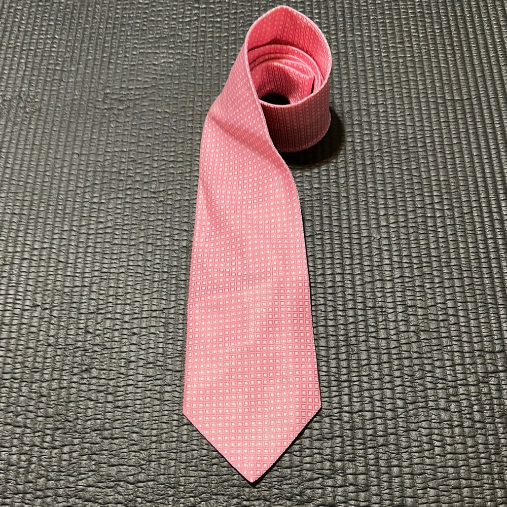 Brooks Brothers Pink Silk Tie Classic Checkered Design